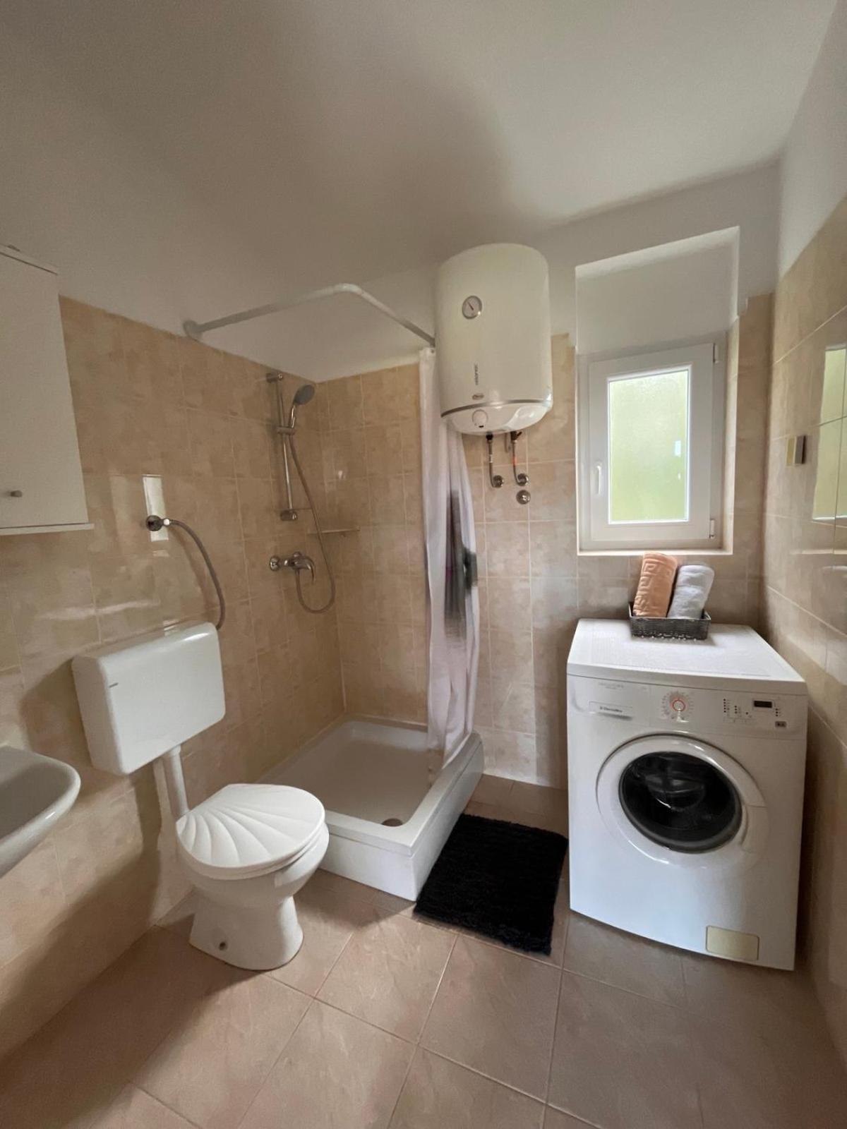 Apartments Mirijana Pula Zewnętrze zdjęcie