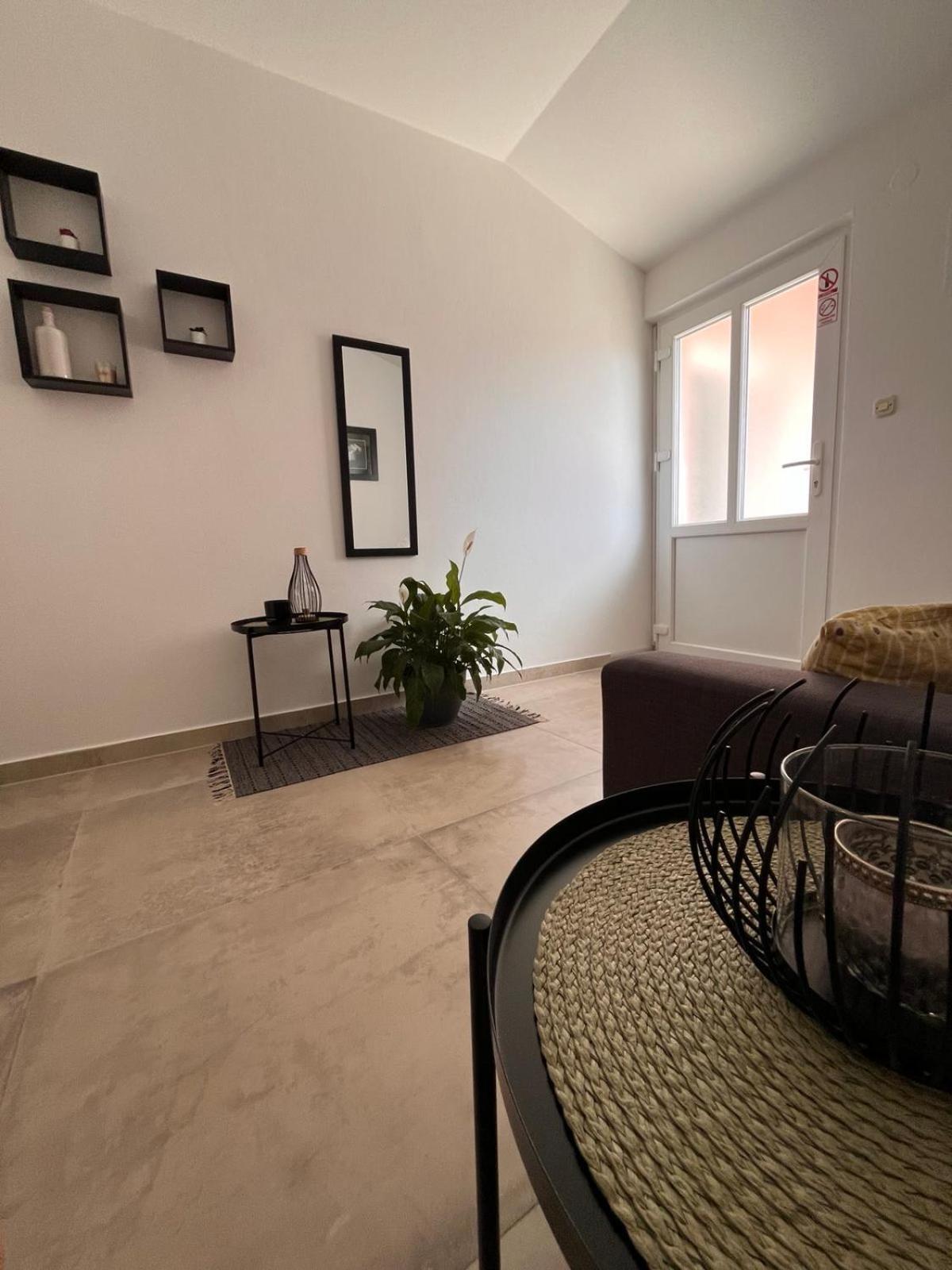 Apartments Mirijana Pula Zewnętrze zdjęcie
