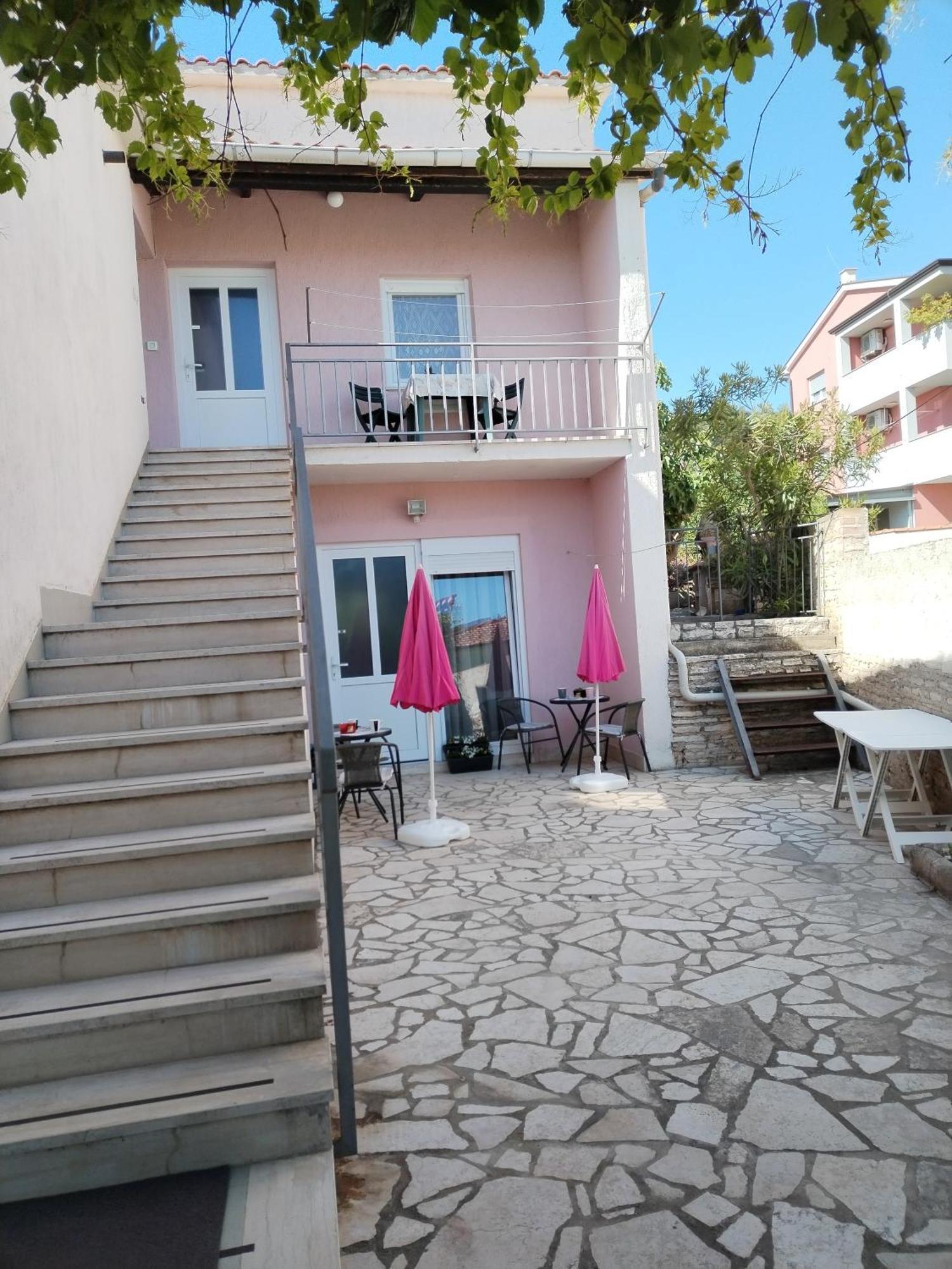 Apartments Mirijana Pula Zewnętrze zdjęcie